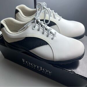 FootJoy Greenjoys Gold Shoes 48425 Size 8M NEW